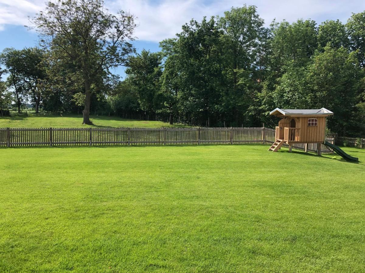 Modernes Apartment In Ruhiger Lage, 70Qm, 4 Personen Brietlingen Zewnętrze zdjęcie